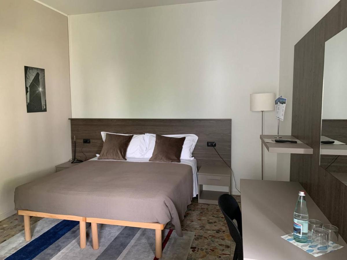 Hotel Loveno Menaggio Eksteriør billede